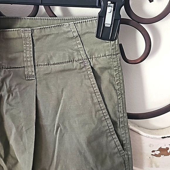 A New Day Women Pants Stretch Chino Pleated Tapered Leg Hi-Rise Green Sz. 4 - Picture 5 of 8